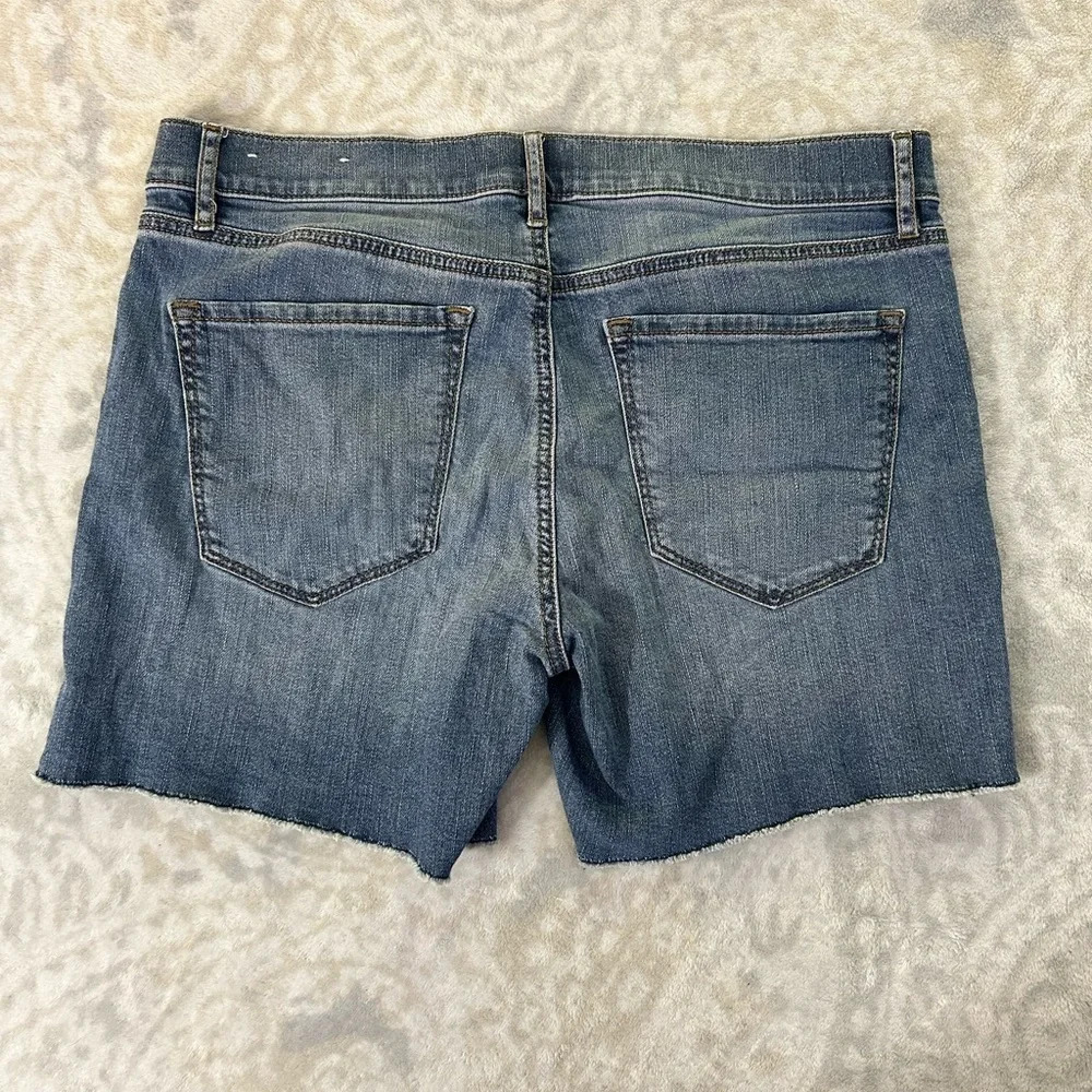 Loft Outlet Frayed Hem Jean Shorts - Picture 3 of 4
